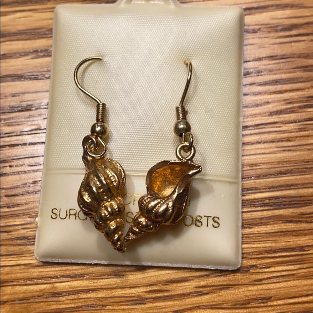 Shell earrings never been worn.